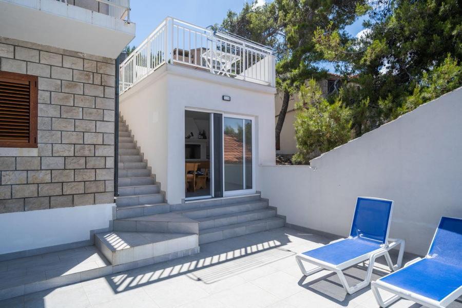 Beachfront Villa Tempera With Seaview Blato  Экстерьер фото